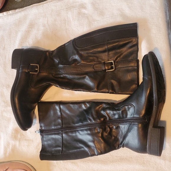 G.H. Bass Josie Black Knee-High Full Zip Sz. 8.5 Boots w Buckle W Calf Expander - Picture 2 of 12